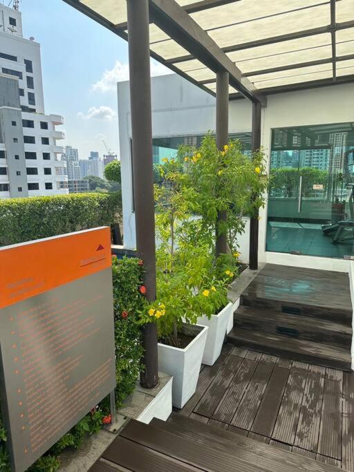 Delightful Condo In Central Location At Sukhumvit 49 Μπανγκόκ Εξωτερικό φωτογραφία