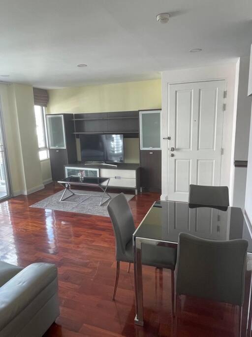 Delightful Condo In Central Location At Sukhumvit 49 Μπανγκόκ Εξωτερικό φωτογραφία